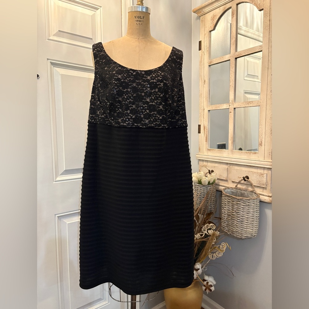 R&M Richards Black Sequined Dress w/Jacket Cream Detail 18 Dark Romantic Lace - Picture 5 of 10